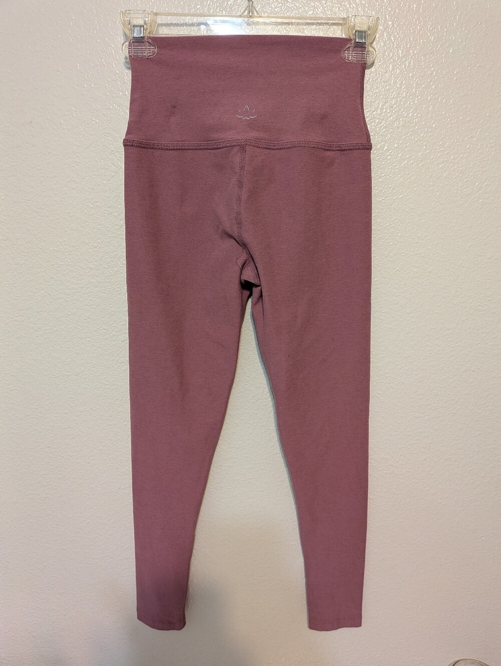 Beyond Yoga Dusty Pink Leggings Small
